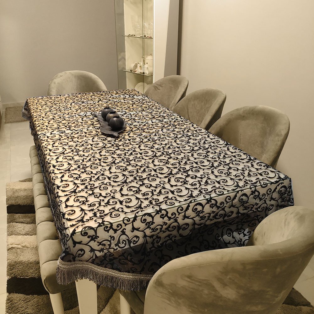 مفرش لون بني